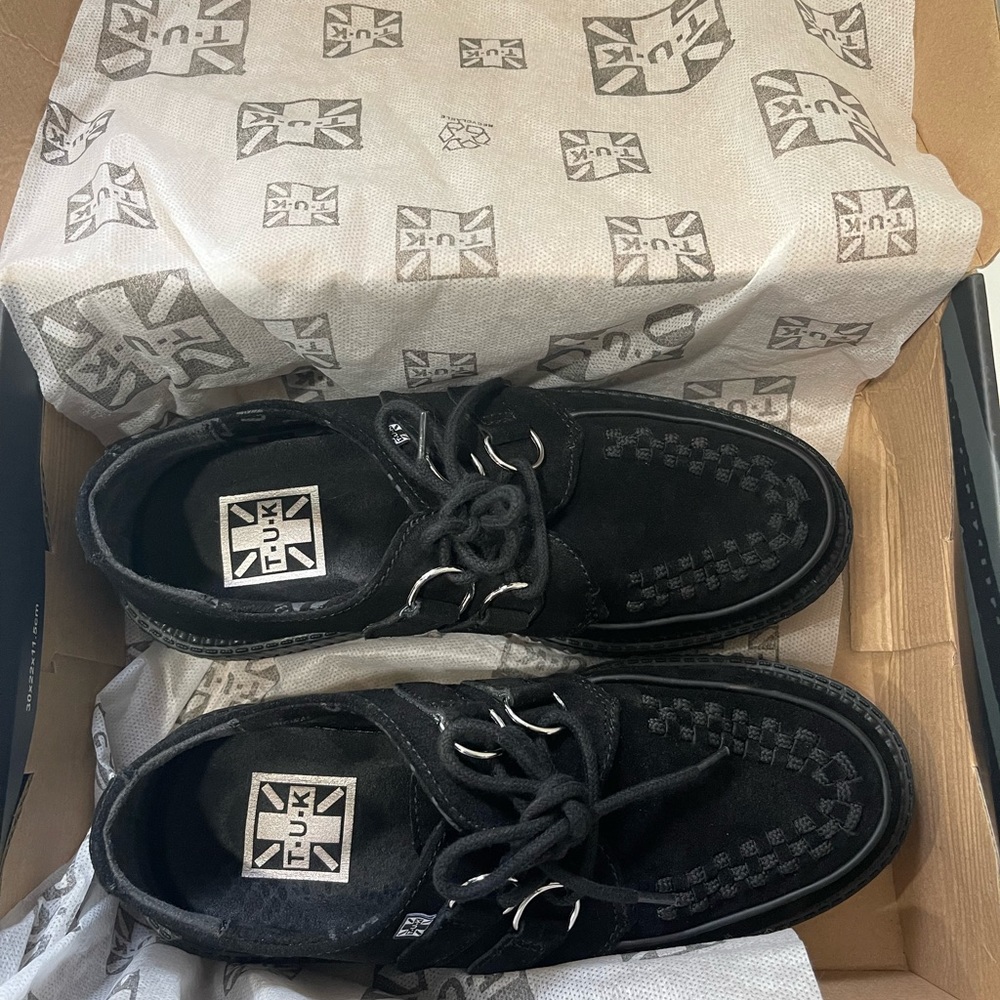 Black Suede Viva Low Creepers